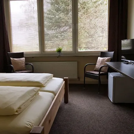 Am Siebenpfennigsknapp 3*